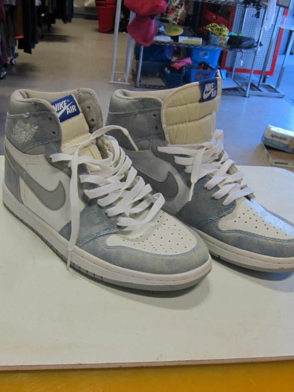 Nike Air Jordan 1 Retro Mens 7 Hyper Royal Lt. Smoke Grey/White Shoes 555088-402